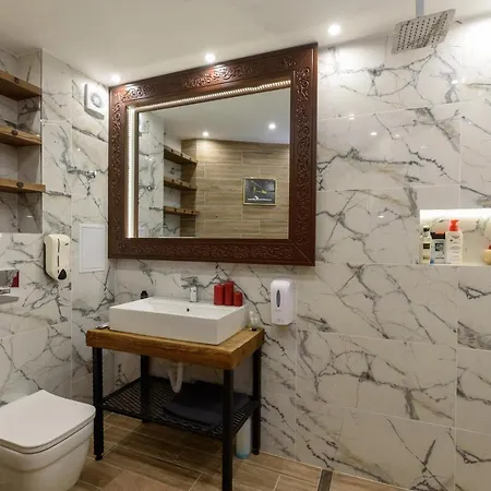 Stylish Flat In Front Of Gondola Daire